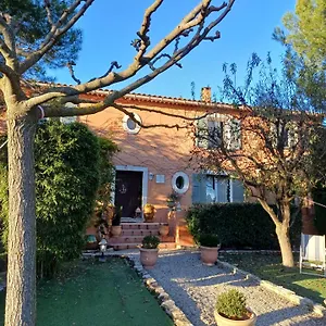https://chambre-d-hote-lavande-au-fond-du-jardin.aixenprovencehotels.org